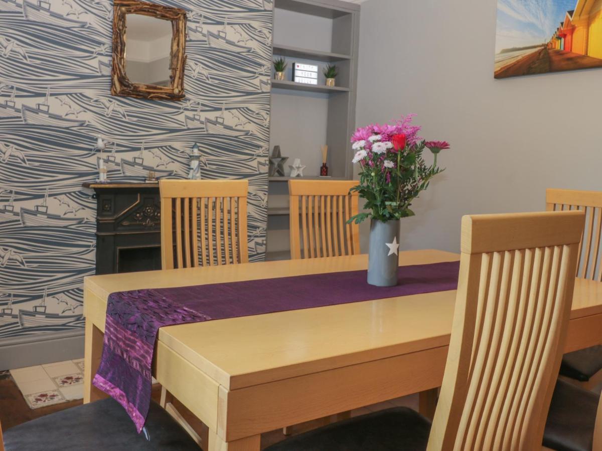 Brinkburn Cottage Scarborough Extérieur photo